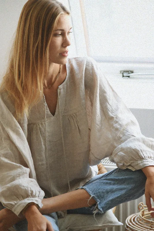The Meadow Blouse // Moon Streetwear Style for 