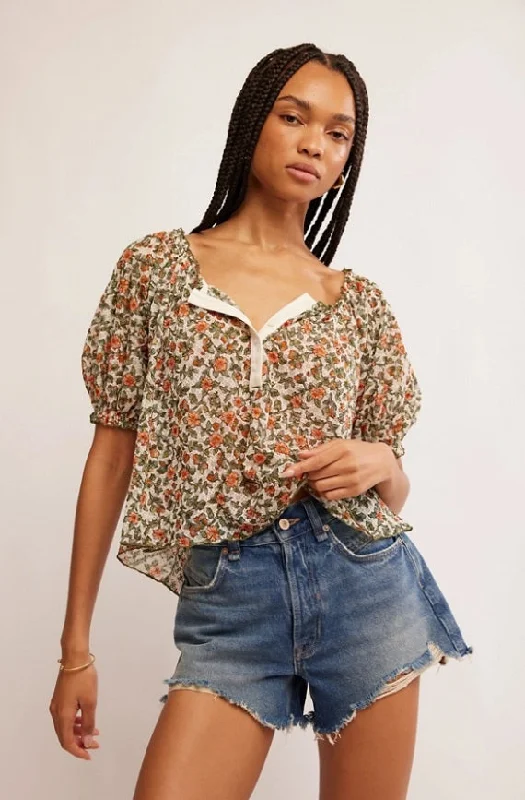 Astra Peasant Top Laid - back Women's Vibe