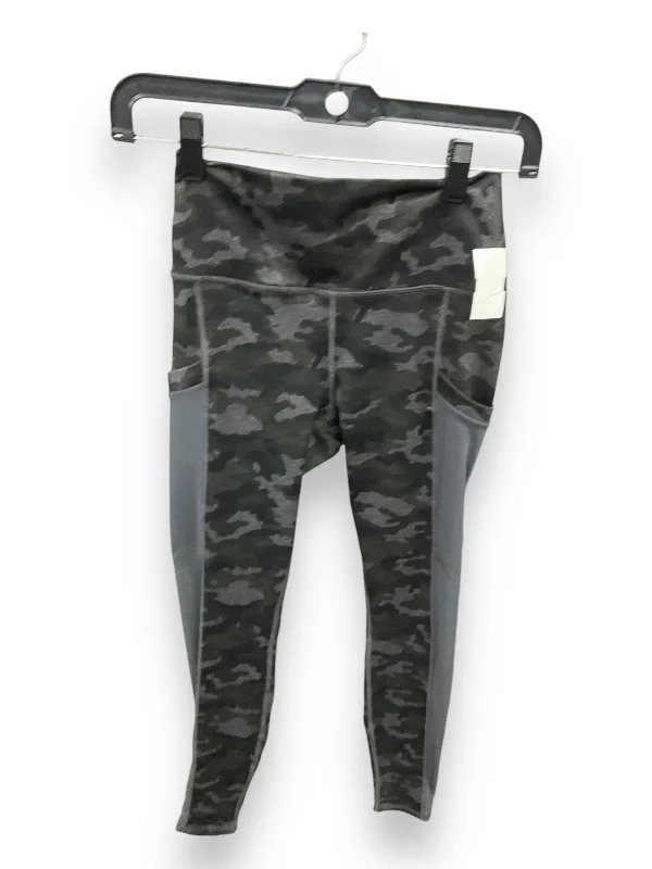 Athletic Leggings By Fabletics In Camoflauge, Size: Xs Casual Women's Japanese 