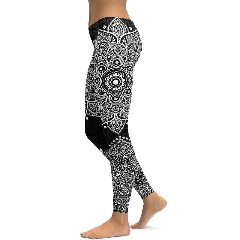 B&W Mandala Leggings Business