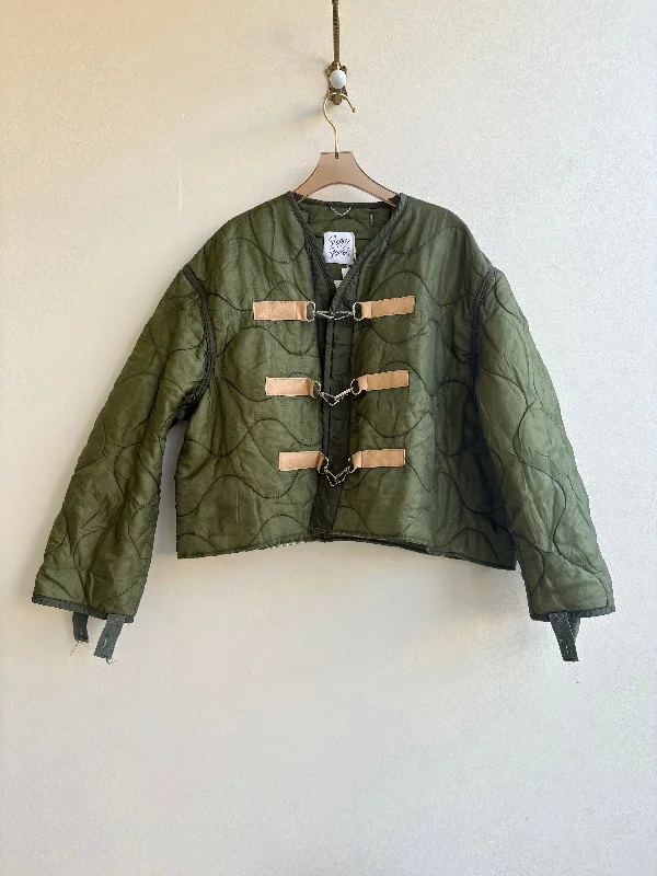 Olive Green Army Liner Quilted Coat w/ Tan Leather & Gold-Tone Clasps (Reworked) Business Olive Green Army Liner Quilted Coat w/ Tan Leather & Gold-Tone Clasps (Reworked) Business
