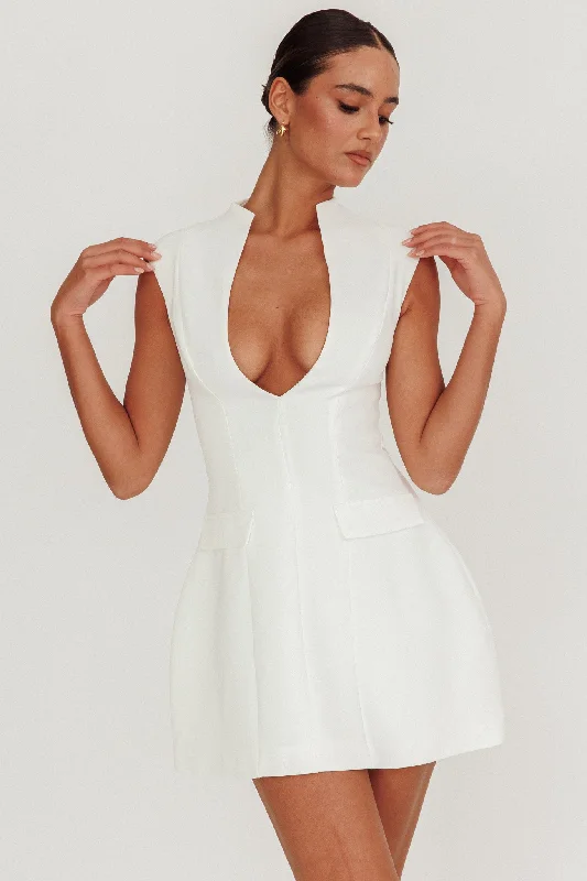 Heavenly Bodies Sleeveless Deep Neckline Mini Dress White Refined Women's 