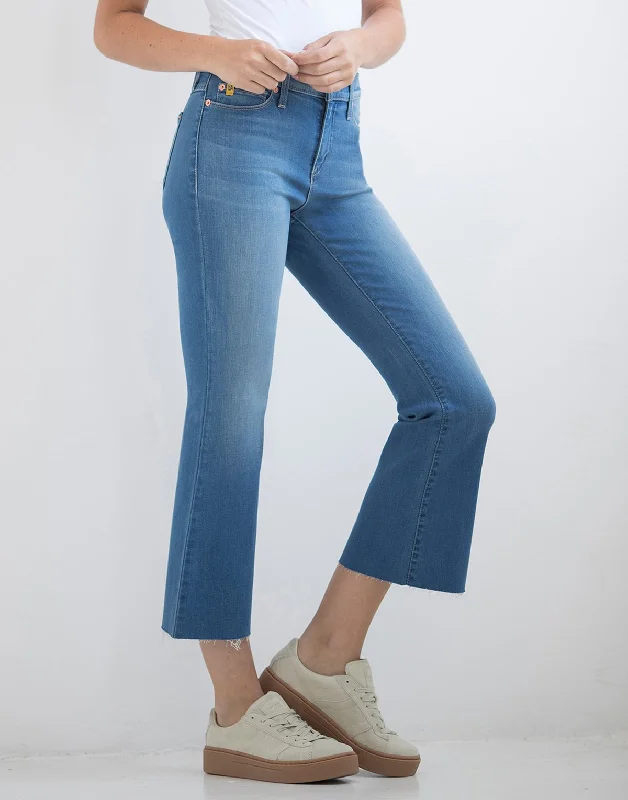 1576BE (Fuji) High Rise Flare Crop Bold Women's Statement