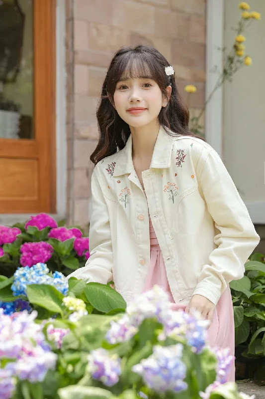 Ditsy Floral Embroidered Jacket (White) Refined Women's Hand - crafted