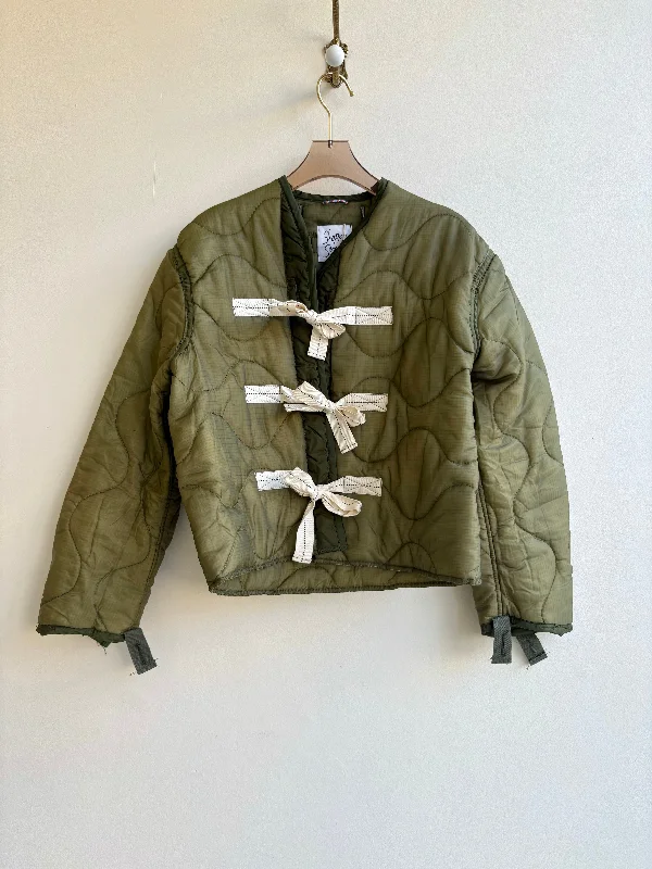 Olive Green Army Liner Large Pattern Quilted Coat w/ Twill Tape Ties (Reworked) French