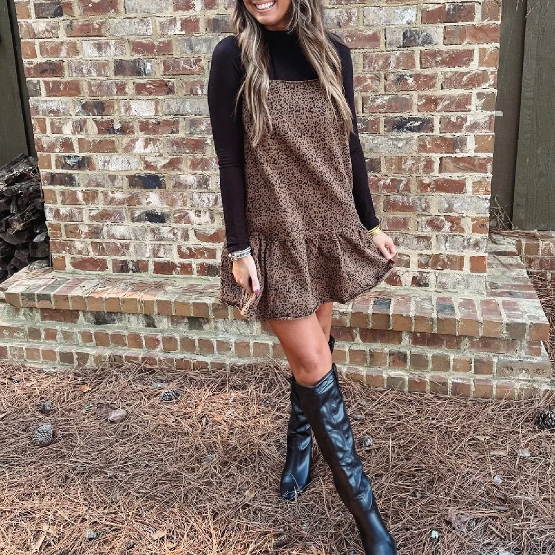 Daisy Cheetah Dress Laid - back Women's Style