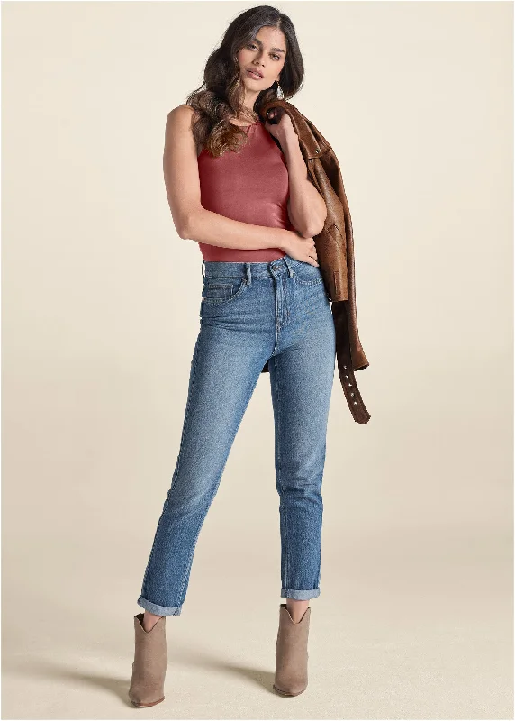 Relaxed Straight Jeans With Cuff - Medium Wash Laid - back Women's Vibe