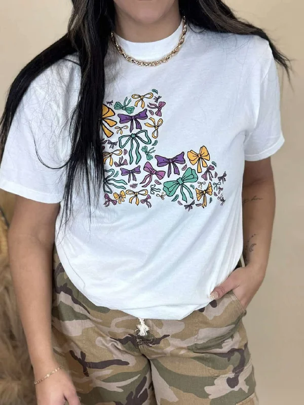 Mardi Gras Ribbons for Louisiana Garment Dyed Graphic T-shirt Dynamic Women's Moto