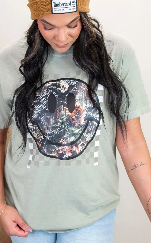 Camouflage Smiley Face Garment Dyed Graphic T-shirt Tough Women's Military - inspired