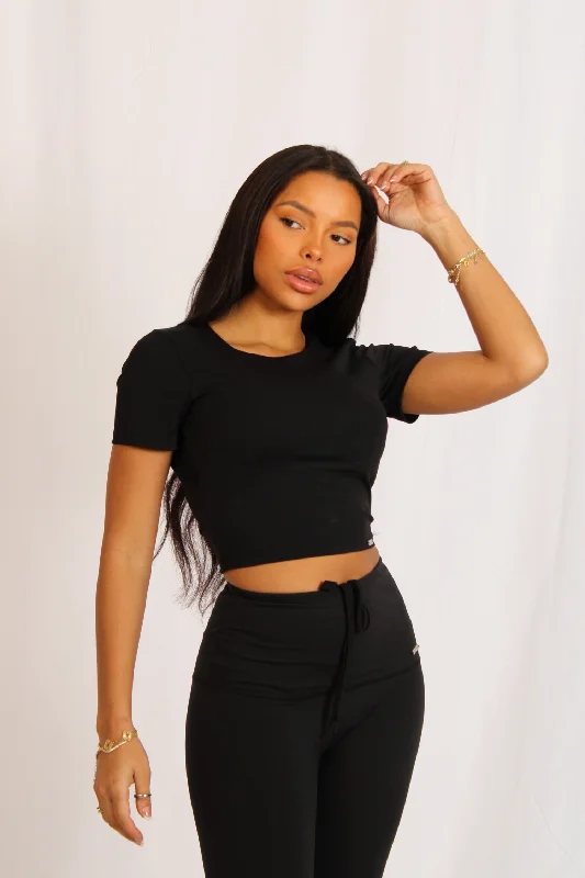 Signature Cropped Built In Bra Short Sleeved Top Black Laid - back Women's Style