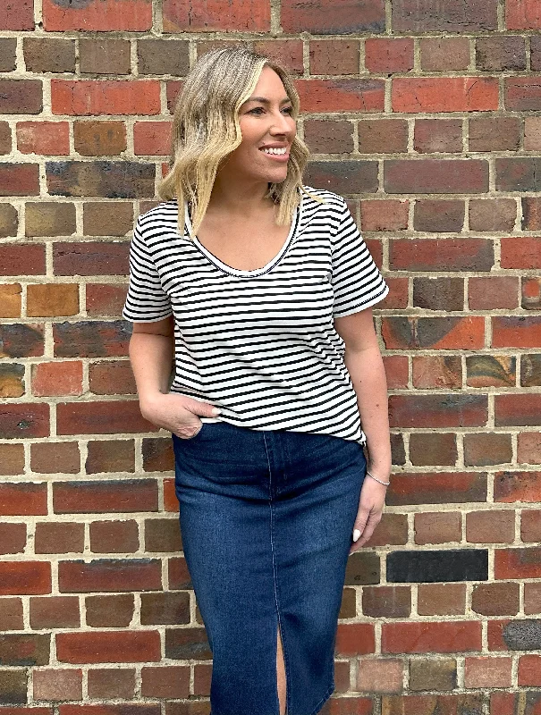 Sunny Tee - Black/White Stripes Casual Women's Japanese 