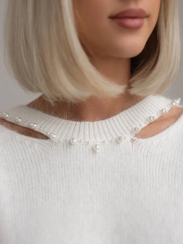 Pearl-Detail White Knit Sweater Contemporary 
